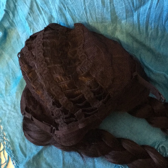 Beautiful Black Silky Long Wig - Picture 8 of 8